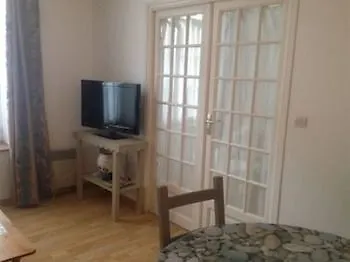 Entre Terre Et Apartment